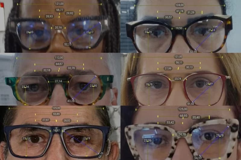 Mulher sorrindo com óculos de grau